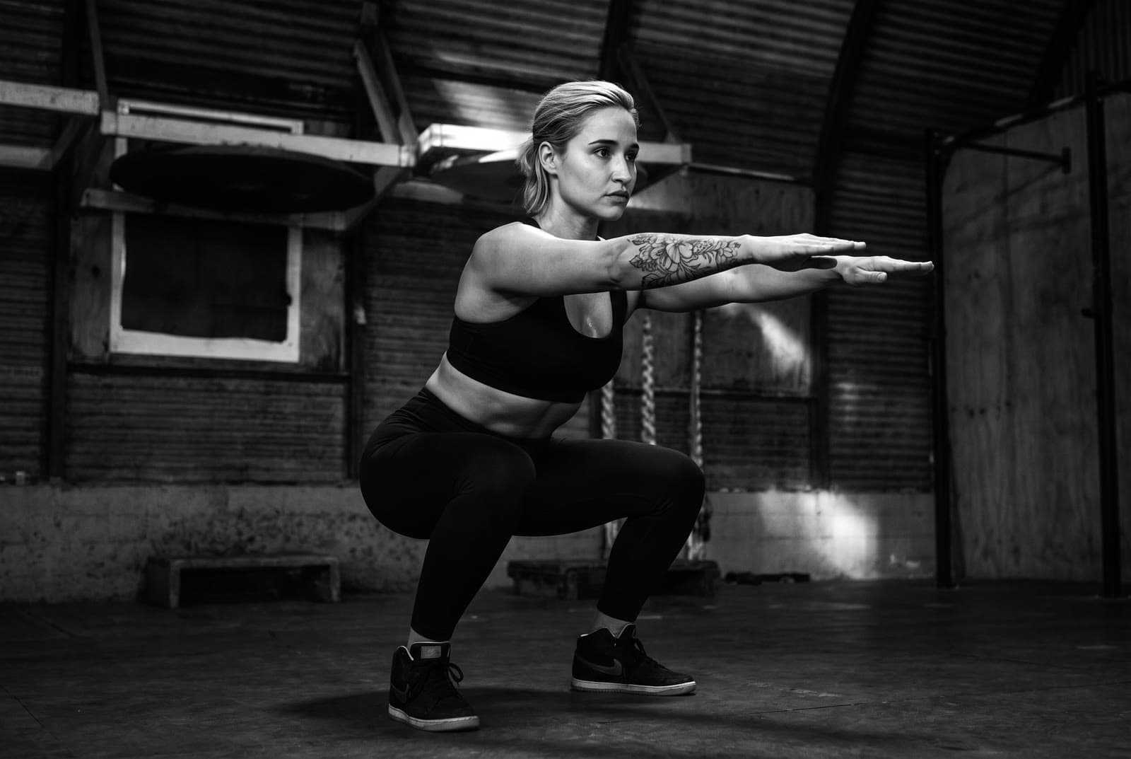 Squat — exercise demonstration